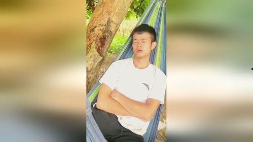 牛筋和队长搞笑