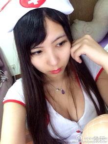 国内女主播 大胸,大胸魅力如何征服观众心  第2张