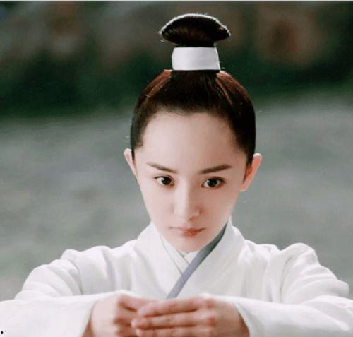 刘济恺整容前照片,蜕变之路的惊人转变 第3张 刘济恺整容前照片,蜕变之路的惊人转变 第3张