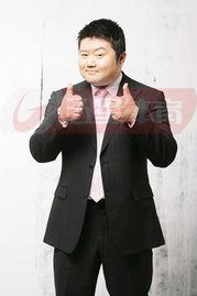 上海娱乐主持人男,揭秘人气男生主持人的魅力之路 第3张 上海娱乐主持人男,揭秘人气男生主持人的魅力之路 第3张