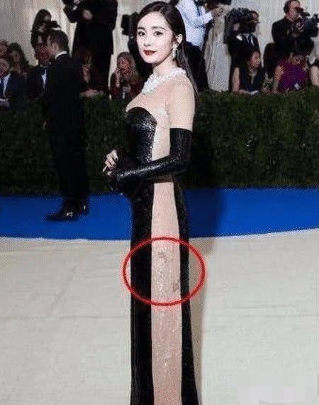 明星掉衣服露,明星掉衣露惊魂瞬间