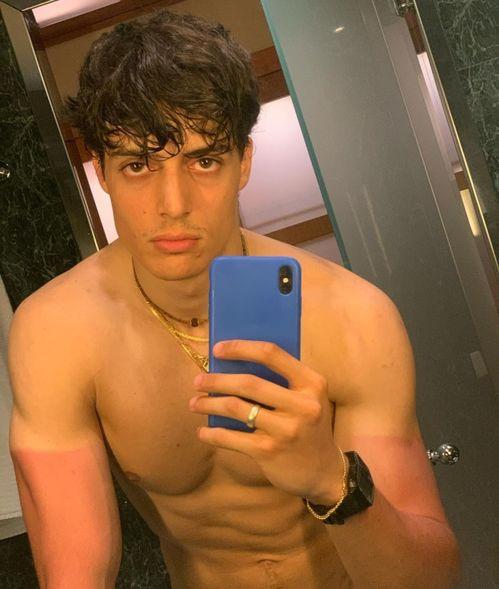 意大利网红男模,时尚界的璀璨明星  第2张